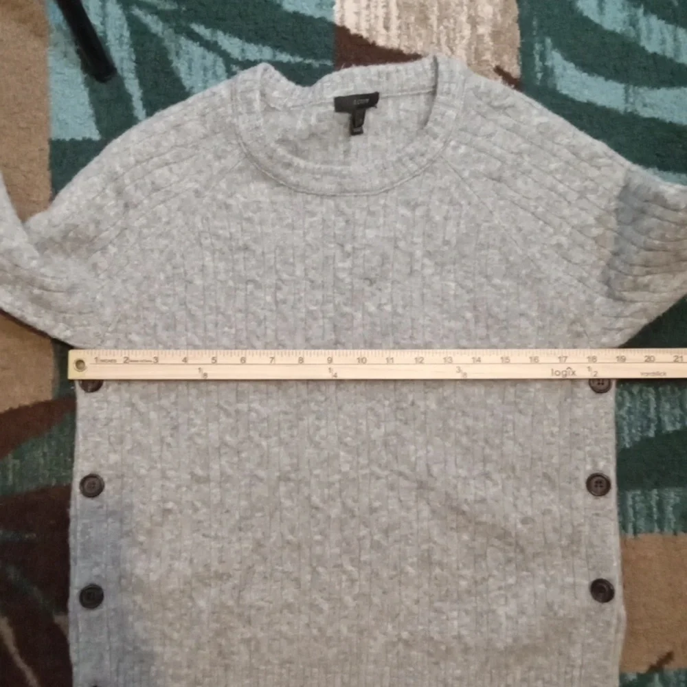 J. Crew Wool Blend Heather Gray Cable Knit Sweater With Side Buttons Sz Small